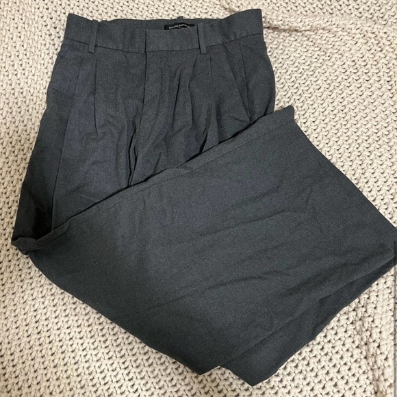 Banana Republic Wide-Leg Flannel Trouser Coal Black Heather - Picture 5 of 6